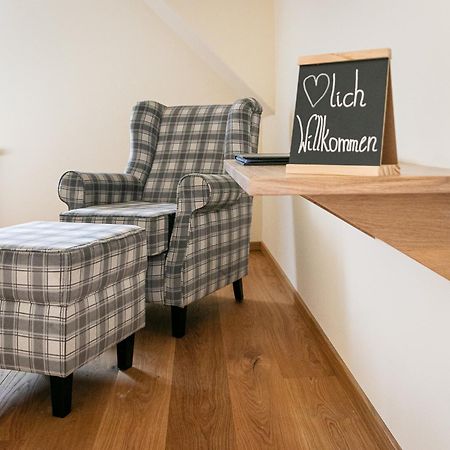 Weinhof Reichmann Bed and Breakfast Sankt Peter am Ottersbach Buitenkant foto
