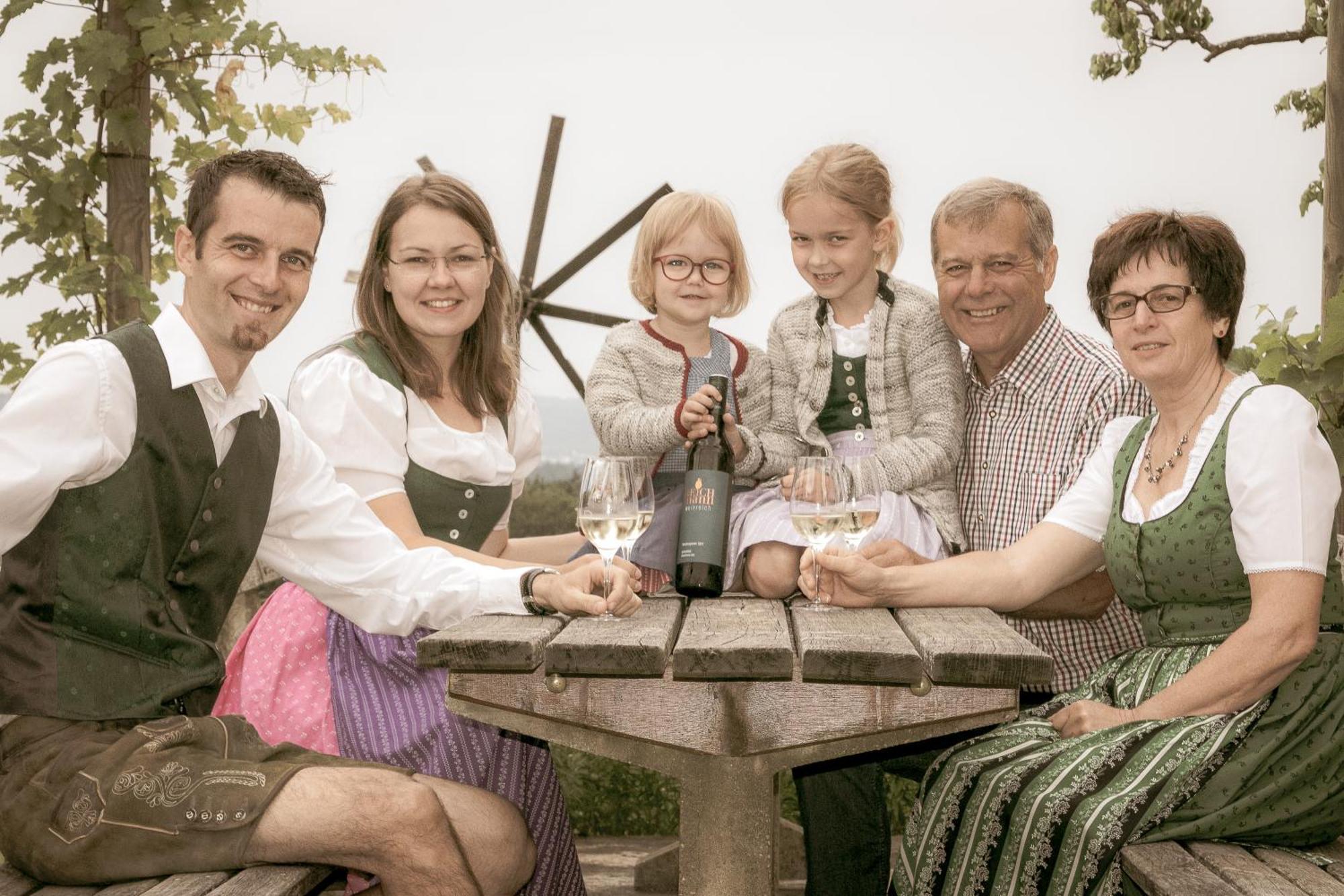 Weinhof Reichmann Bed and Breakfast Sankt Peter am Ottersbach Buitenkant foto